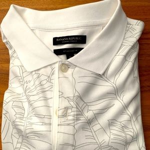Tropical leaf white luxury touch polo from Banana Republic, size XL